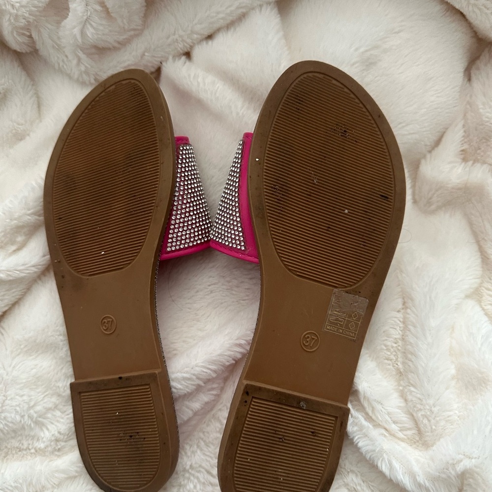 sandals bundle - Picture 7 of 7